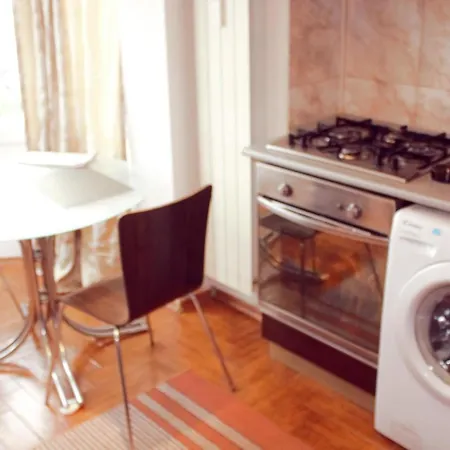 Burebista Boulevard, Premium Apartament Bukareszt